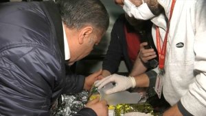 Sağlık Bakanı Koca, enkazdan 150 saat sonra çıkarılan minik Dada'yı hastanede ziyaret etti