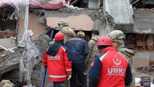 Sağlık Bakanlığı: Deprem bölgesinde toplam 146 bin 806 personel görev yapıyor