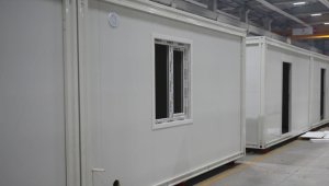 Suudi Arabistan'dan Türkiye ve Suriye'deki deprem bölgelerine 3 bin konteyner ev