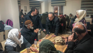 Talas Belediye Başkanı Yalçın depremzedeleri yalnız bırakmıyor