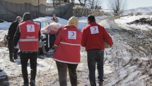 Türk Kızılaydan deprem bölgesindeki 1648 köye yardım malzemesi desteği