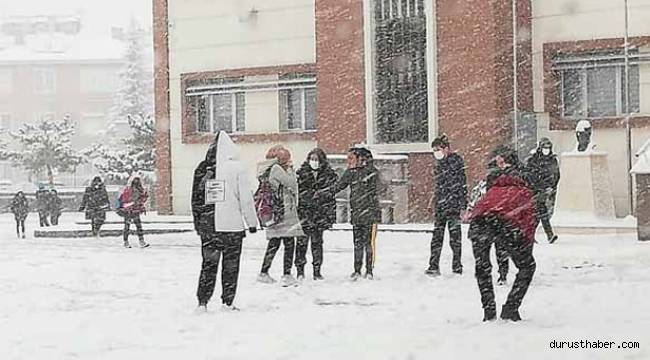 Türkiye'de olumsuz hava koşulları nedeniyle 44 ilde eğitime ara verildi