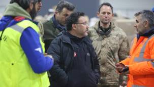 Vali Gökmen Çiçek, “Birinci önceliğimiz cenaze ve canlı kalmayan enkazları kaldırmak”