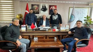 Yunak Belediye Başkanı Konak, iş makinesi operatörleriyle bir araya geldi
