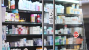 Yunanistan ve İtalya'da bazı ilaçları bulmakta zorluk devam ediyor