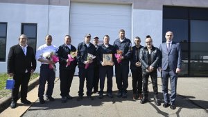 ABD'deki Türkler, Türkiye'ye deprem nedeniyle giden Amerikalı itfaiyecileri ziyaret etti