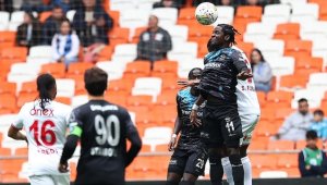 Adana Demirspor sahasında 2 golle kazandı