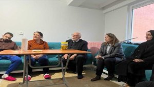 AK Parti milletvekilleri Avcı ve Günay'dan depremzedelere ziyaret