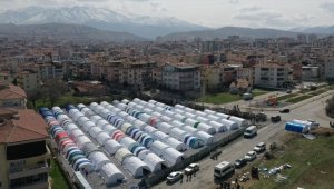 Akfen Holding, Malatya'da 700 kişilik çadır kentin yapımını tamamladı
