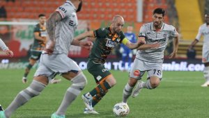 Alanyaspor konuk ettiği Medipol Başakşehir'i mağlup etti