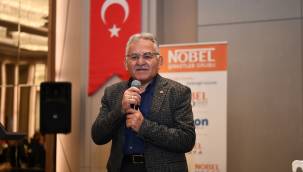 Başkan Büyükkılıç, depremzedelerle iftar sofrasında buluştu