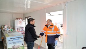 Başkan Yalçın, Elbistan'daki Talas Kent Yaşam ve Ticaret Alanı'nda incelemelerde bulundu