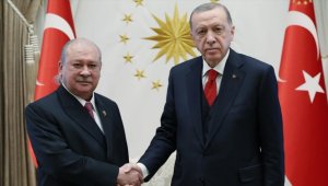 Cumhurbaşkanı Erdoğan, Johor Sultanı İskender ile görüştü