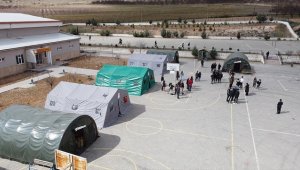 Deprem öğrencilerin hayallerini yıkamadı