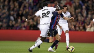 El Clasico'yu kazanan Barcelona şampiyonluğa daha yaklaştı