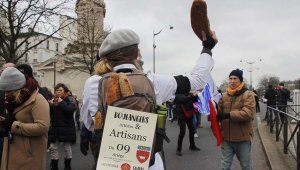 Fransa'da fırıncılar yüksek elektrik faturaları nedeniyle Danıştaya başvurdu