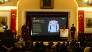 Galatasaray'dan depremzedeler yararına müzayede