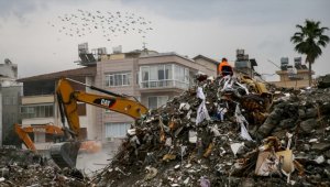 Hatay'da bina yıkım ve enkaz kaldırma çalışmaları 5 mahallede sürecek