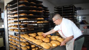 Hatay'daki 43 yıllık fırın deprem gecesi bile üretime ara vermedi