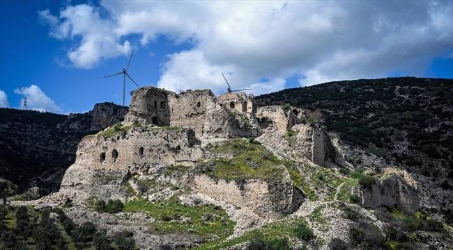 Hatay'daki tarihi Bakras Kalesi de depremlerde hasar gördü
