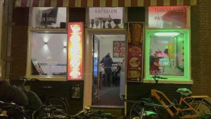 Hollanda'da 2022'nin en çok sipariş edilen yemeği Türklerin "kapsalon" döneri oldu