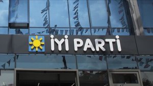 İYİ Parti Hafik İlçe Başkanı Bağlama, MHP'ye geçti