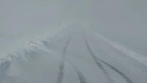 Kağızman-Ağrı kara yolu kar nedeniyle ulaşıma kapandı