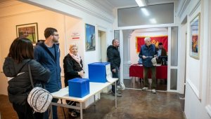 Karadağ'da seçmenler, ülkenin 8. cumhurbaşkanını belirlemek için sandığa gitti