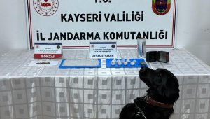 Kayseri'de bir şüpheli 370 gram sentetik uyuşturucuyla yakalandı