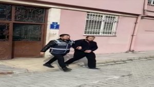 Konya'da iki kuyumcuyu dolandıran zanlı tutuklandı