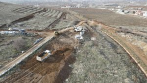 Malatya'nın Doğanşehir ilçesinde kalıcı konutlar için ilk kazma vuruldu