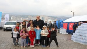 Melikgazi Belediye Başkanı Palancıoğlu, Kahramanmaraş'taki çadır kenti ziyaret etti