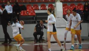 Melikgazi Kayseri Basketbol düşme potasında kaldı