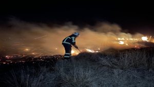 Niğde'de merada çıkan yangın söndürüldü