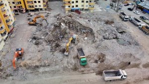 Osmaniye'de depremde yıkılan 651 binanın 476'sının enkazı kaldırıldı 