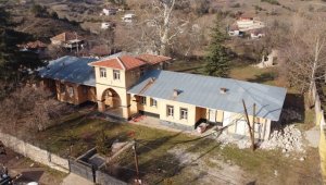 Osmaniye'deki 149 yıllık tarihi hükümet konağı depremde zarar gördü