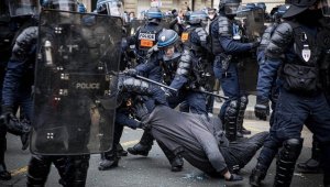 Paris'te polisin protestocuları tehdit etmesine ilişkin adli soruşturma açıldı