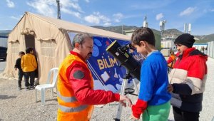 T3 Vakfı oyun ve etkinlik çadırında geleceğe umut olmaya devam ediyor