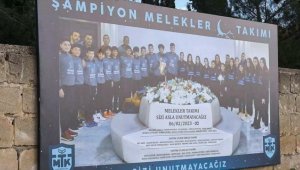 Türkiye'deki depremlerde yaşamını yitiren "Şampiyon Melekler" için ağıt