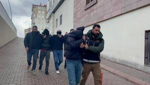 Uyuşturucu madde ticareti şüphelileri adliyeye sevk edildi