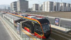 Yeni Tramvay Hattı Hizmete Başladı, Başkan Büyükkılıç Vatman Koltuğuna Oturdu