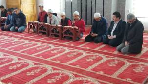 Yeşilhisar'da Asrın Felaketinde vefat eden vatandaşlarımız için hatmi şerif okundu