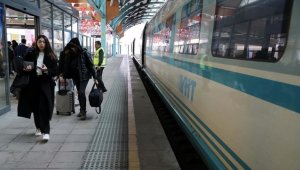 Ankara-Sivas Hızlı Tren Hattı'ndaki ücretsiz biletler tükendi