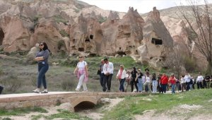 Ara tatilin Ramazan Bayramı'yla birleşmesi Kapadokya'da yerli turist yoğunluğunu artırdı