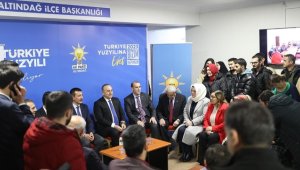 Bakan Çavuşoğlu: İsrail'in bu saldırıları durdurması gerekiyor