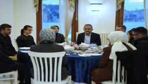 Bakan Özer, depremzede öğretmenlerle İstanbul'da bir araya geldi