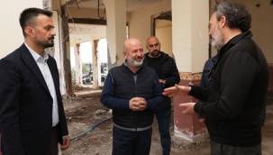 Başkan Çolakbayrakdar, “Merkez, yeni haliyle gençlerin yeni uğrak mekânı olacak”