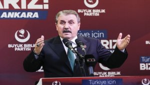 BBP Genel Başkanı Destici, partisinin Ankara İl Başkanlığınca düzenlenen iftar programına katıldı