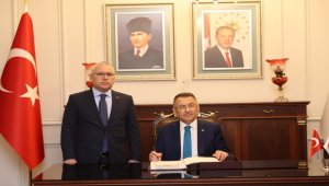 Cumhurbaşkanı Yardımcısı Oktay, Sivas Valisi Şimşek ve Belediye Başkanı Bilgin'i ziyaret etti