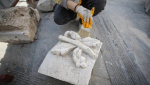 Depremlerde tamamen yıkılan Antakya Ulu Camii'nin nitelikli eserleri kurtarılıyor